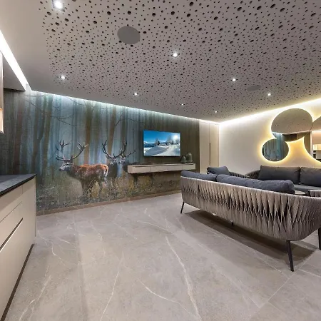 In Bramberg With Mountain Views *